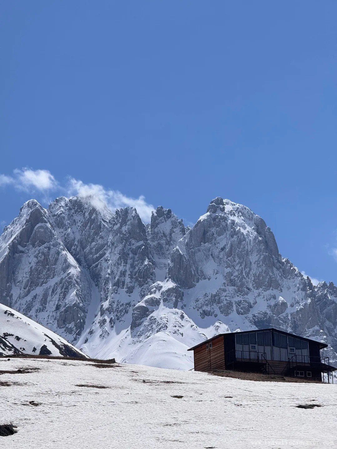 格鲁吉亚Juta🇬🇪5月卡兹别克雪山徒步攻略_9.jpg