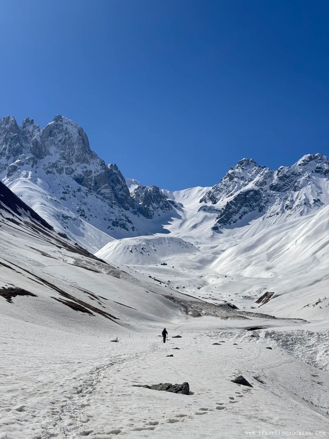 格鲁吉亚Juta🇬🇪5月卡兹别克雪山徒步攻略_6.jpg